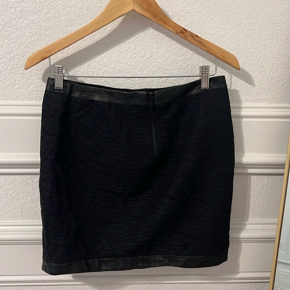 Helmut Lang Assymetrical Leather Skirt - Picture 3 of 7